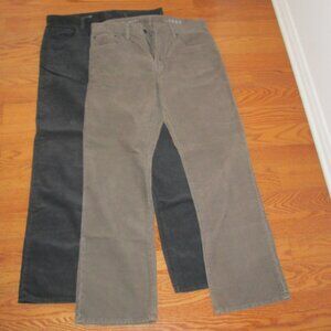 Pre Owned 2 Men's Gap Standard Fit Corduroys Cotton Size 30/30 Tan & Black